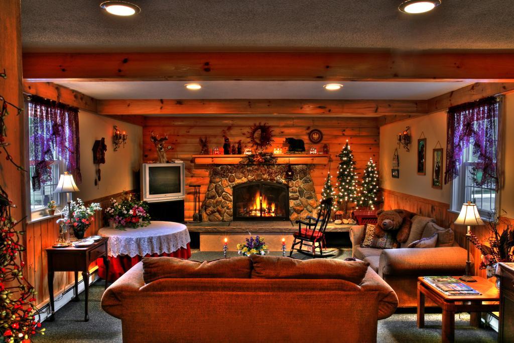 Covered Bridge River View Lodge (Adults Only) Джексон Интерьер фото